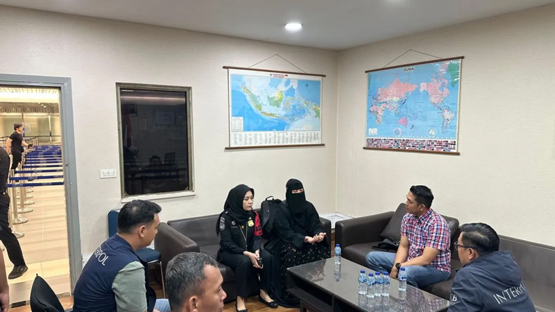 Polda Kepri Bekuk Buronan Interpol Terkait Kasus Investasi Bodong Senilai Rp2 Miliar